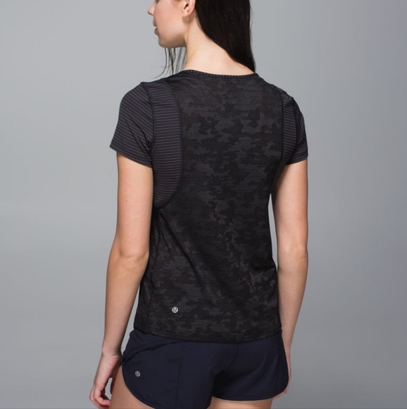 lululemon athletica Tops - Lululemon Run for days short sleeve